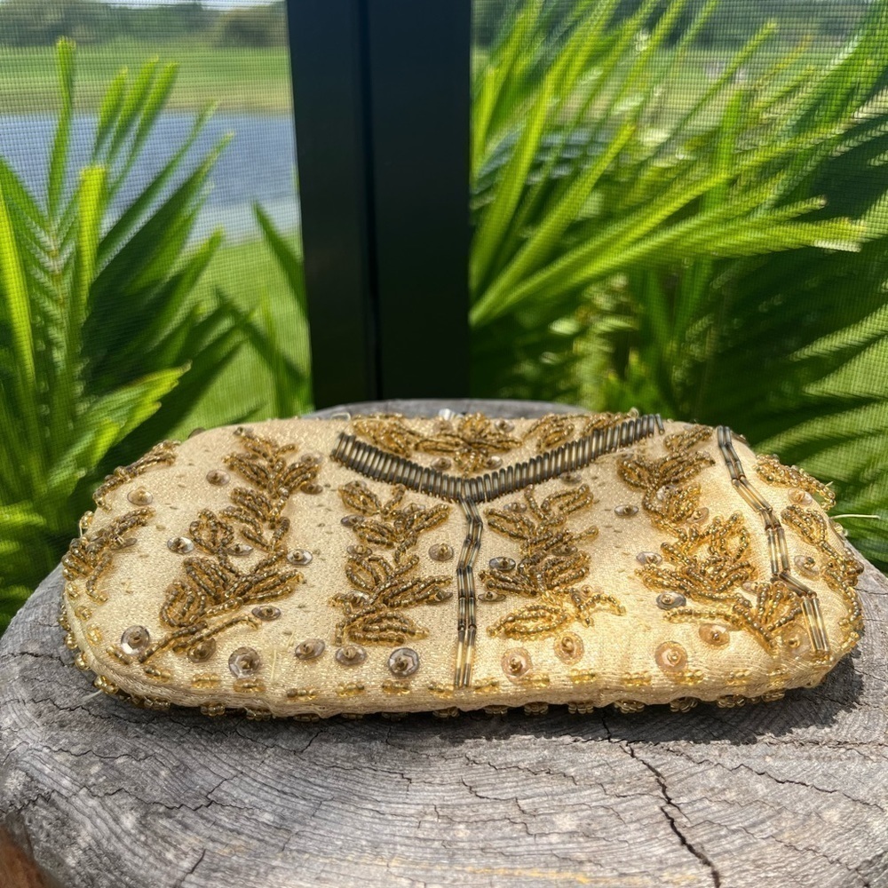 Vintage Beige Beaded Chain Handle Top Clasp Small Clutch - Picture 6 of 12